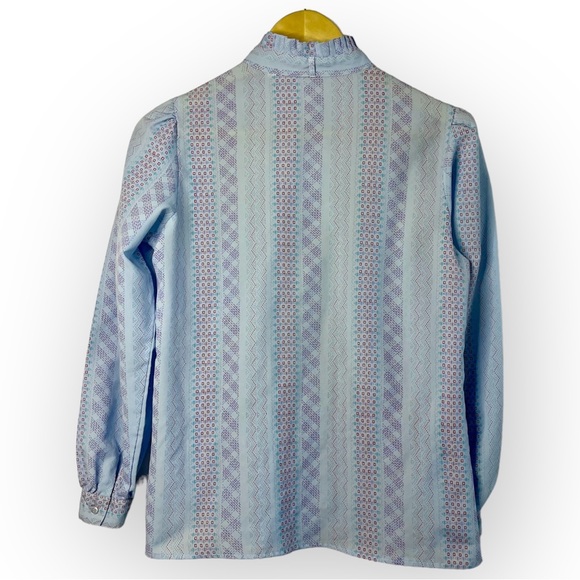 Vintage prairie style patterned baby blue pleated collar covered buttons - Picture 2 of 2